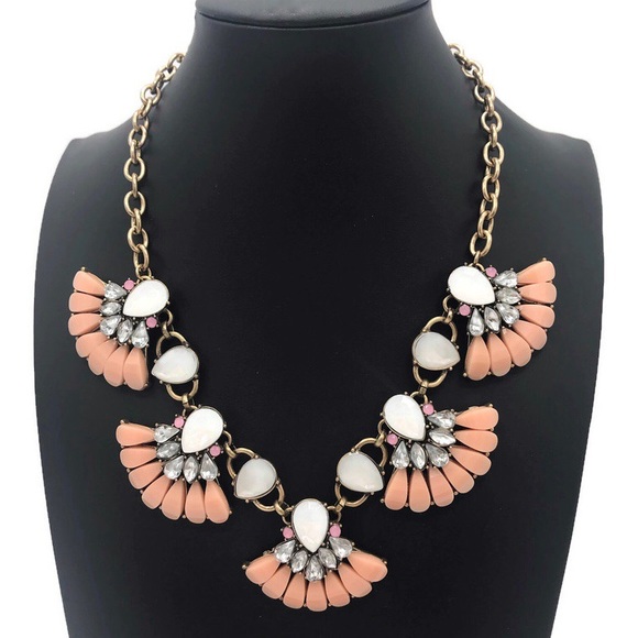 Rica Peach White Gold-Tone Statement Necklace NWT - Picture 1 of 5
